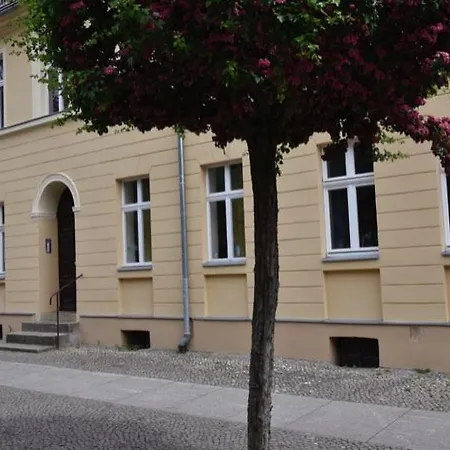 Zentrum Apartment *